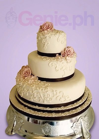 Ivory Wedding Trolls Cake Design