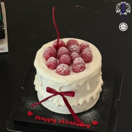 Raspberry Minimalist Cake