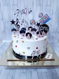 Stray Kids Music Birthday Cake Design