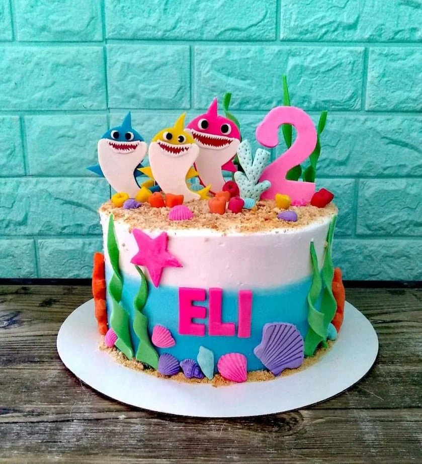 Baby Shark Cake