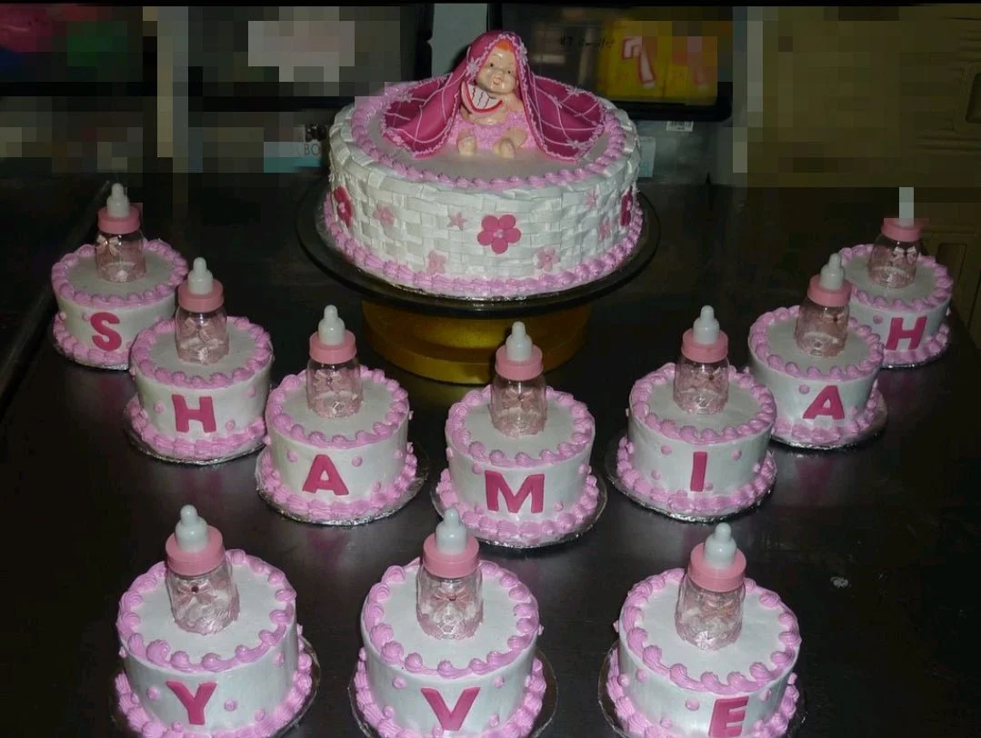 Baby Shower Letters Num Cake Design