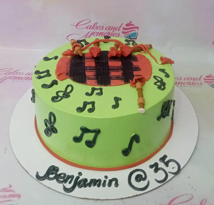 Bagpipe Musical Cake