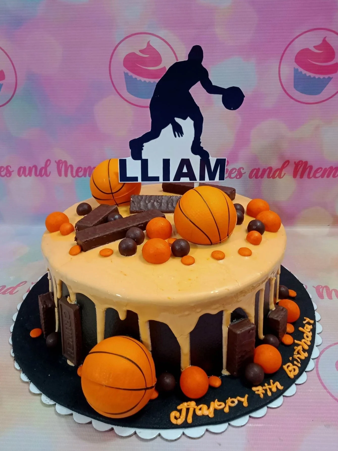 Basketball Playdoh Cake Design
