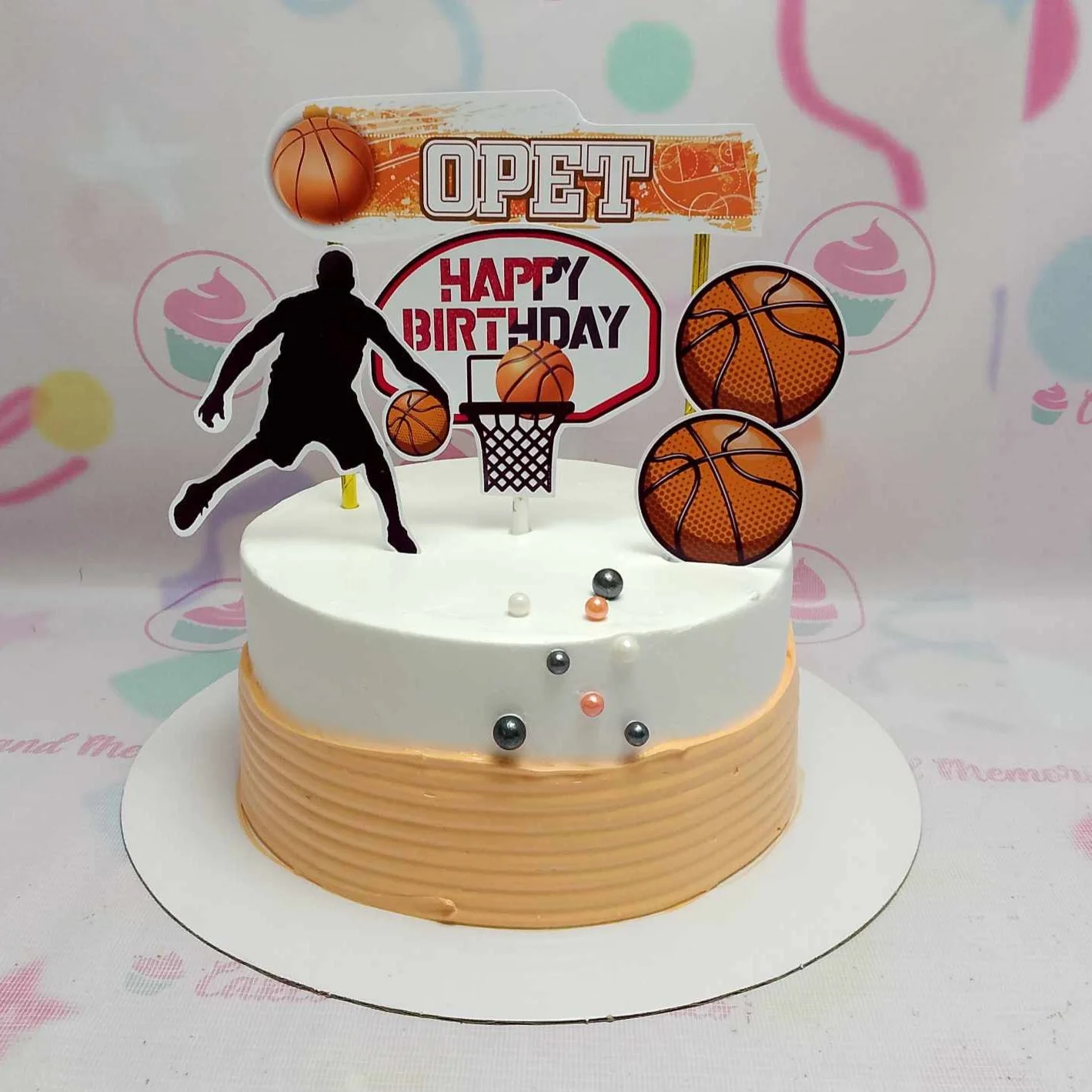 Basketball Playdoh Cake Design