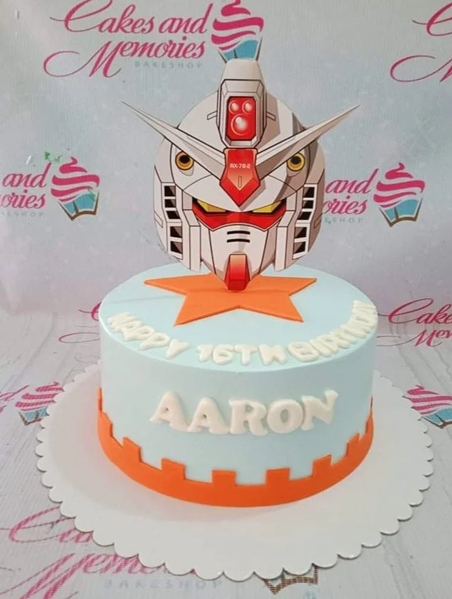 Gundam Siren Head Cake Design
