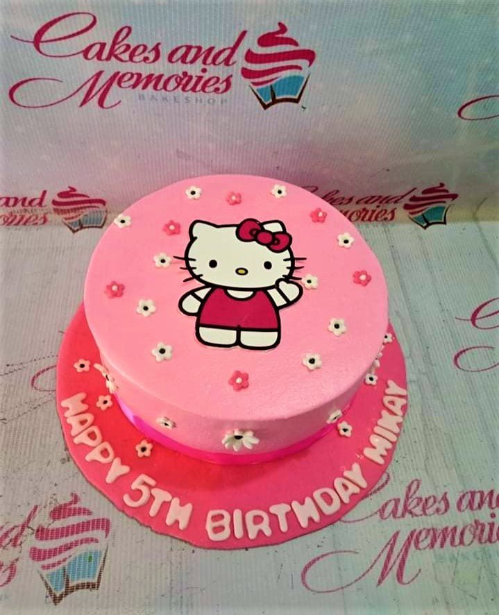 Hello Kitty Cake