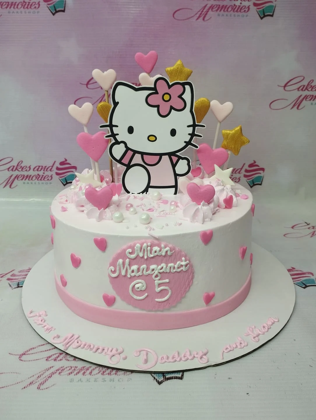 Hello Kitty Cake