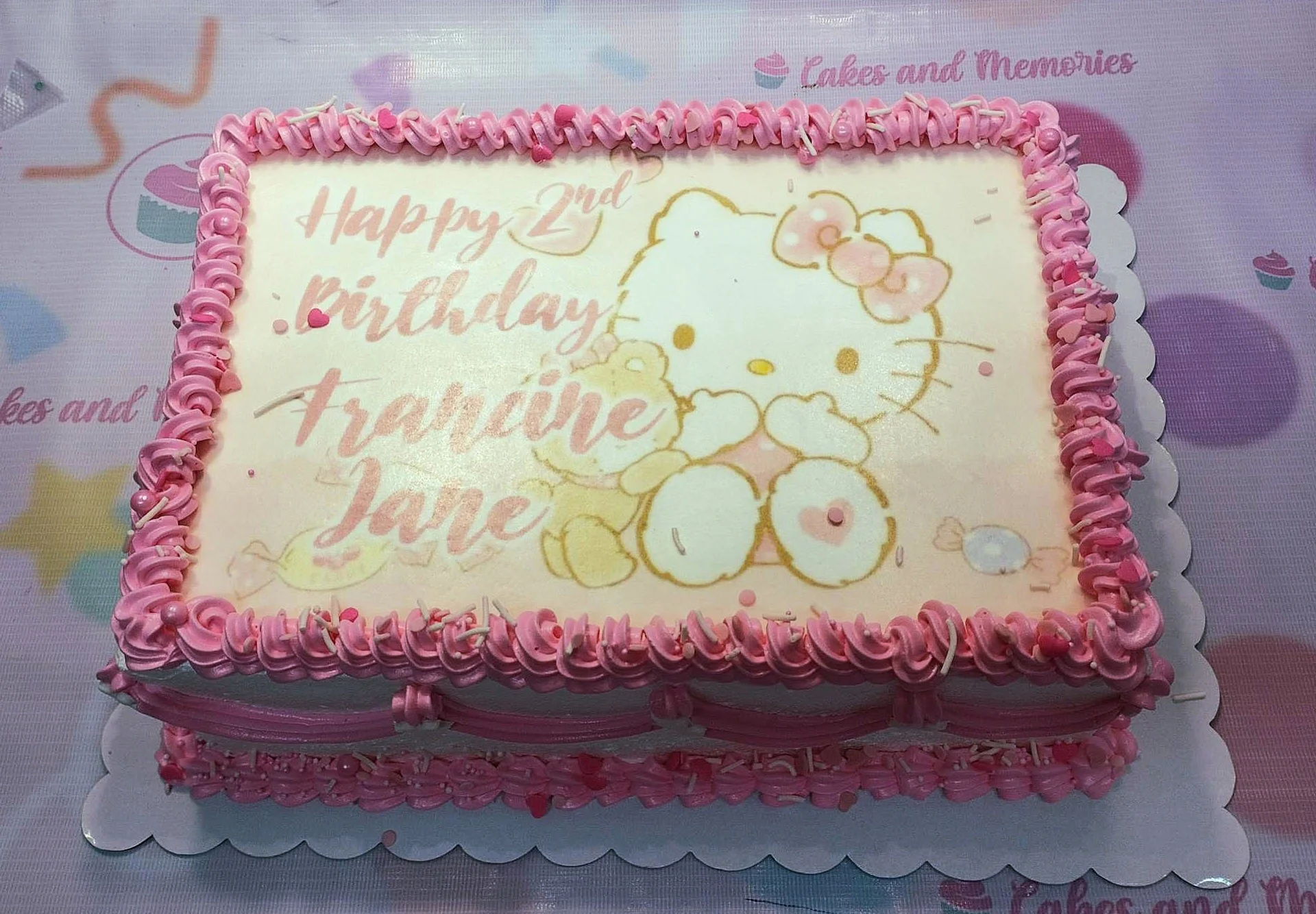 Hello Kitty Cake