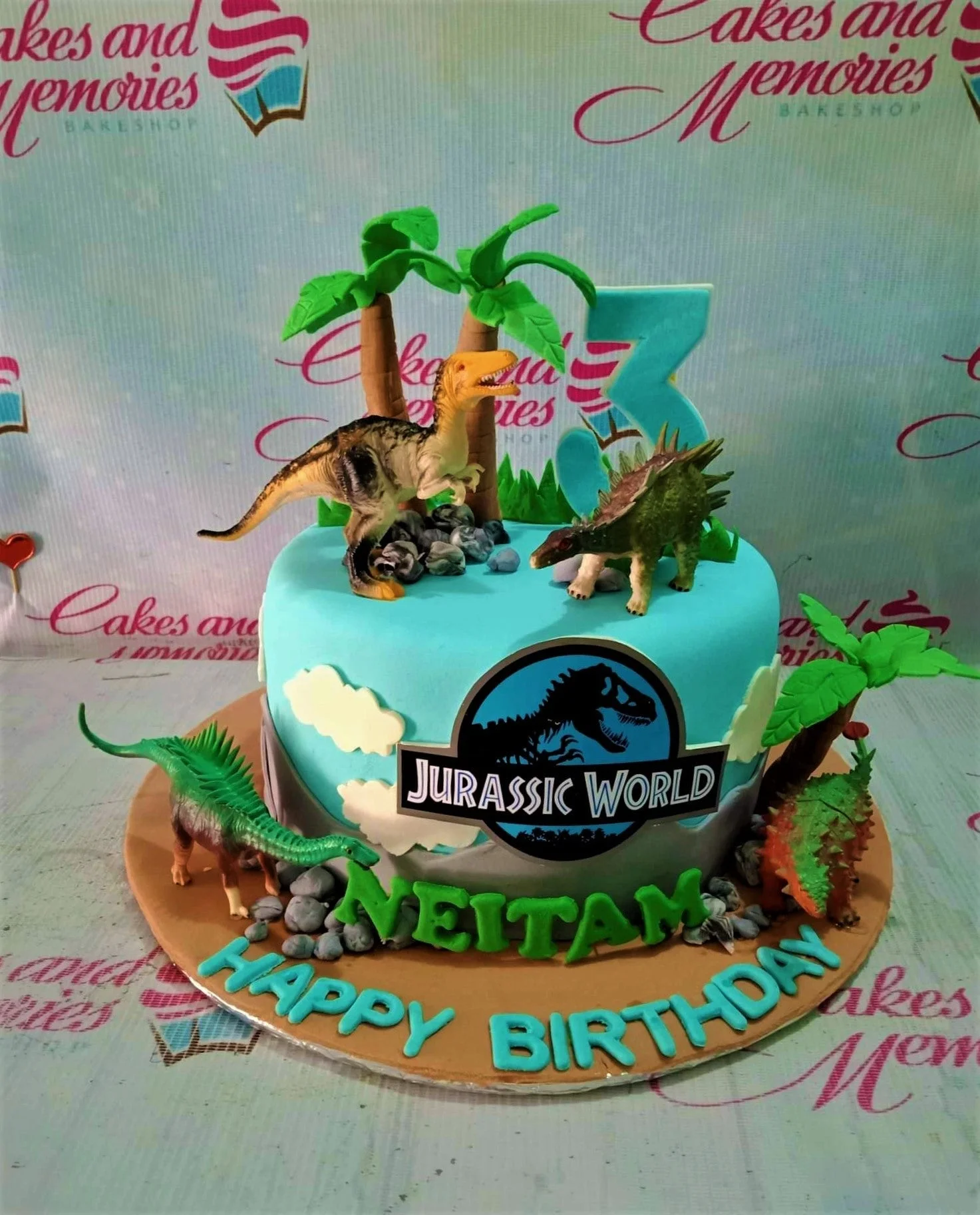 Jurassic World Dinosaur Cake Design