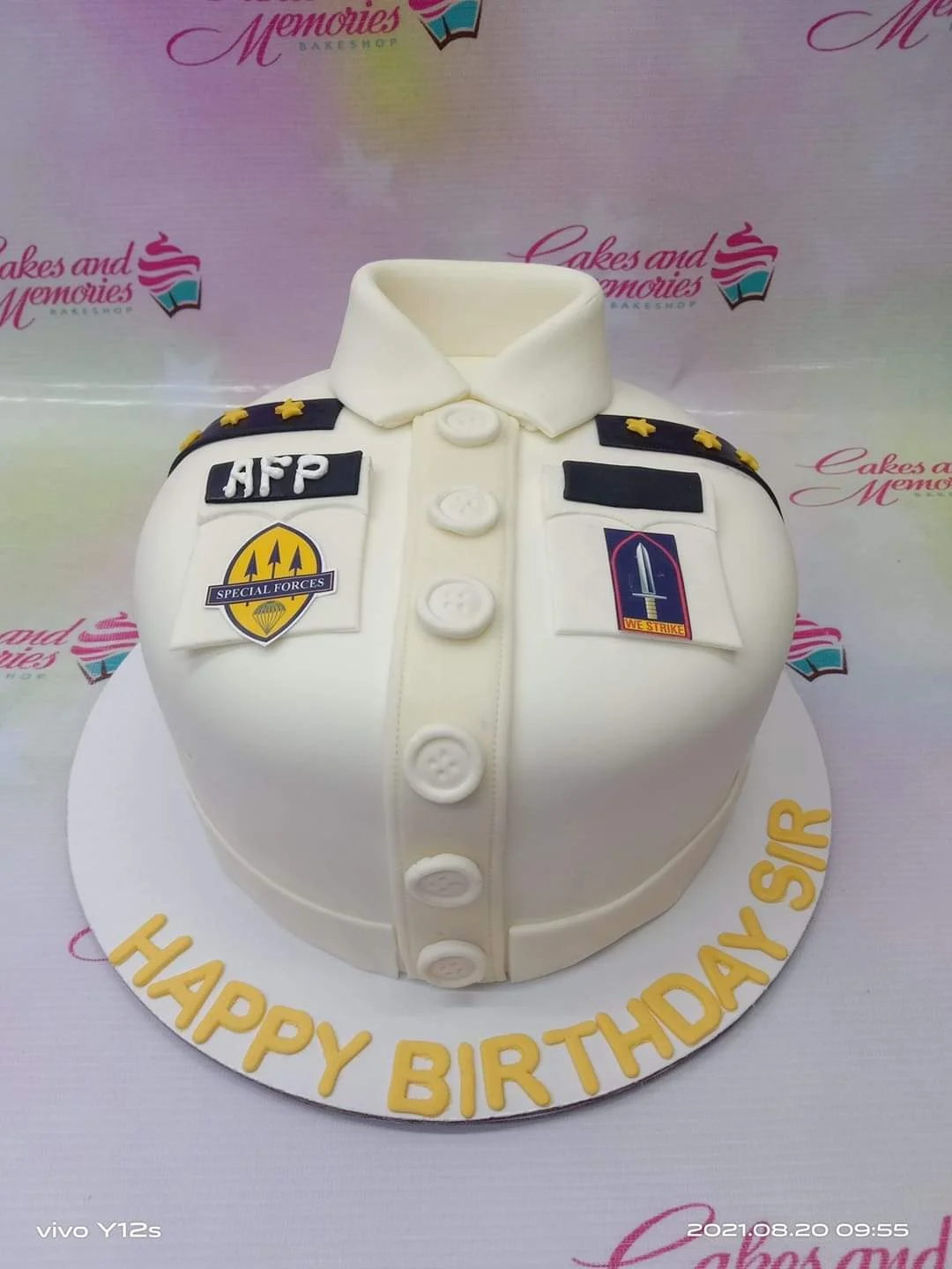 Military Uniform Pilot Uniform Cake Design