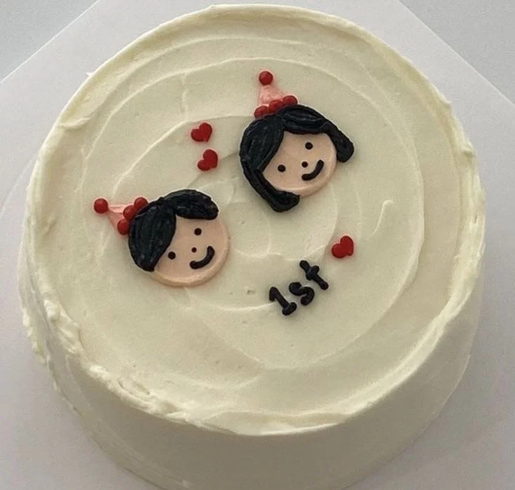 Minimalist Couple Cake