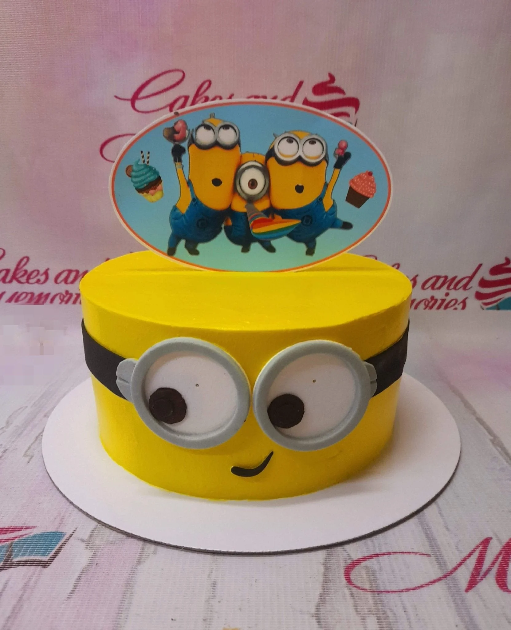 Minion Cake