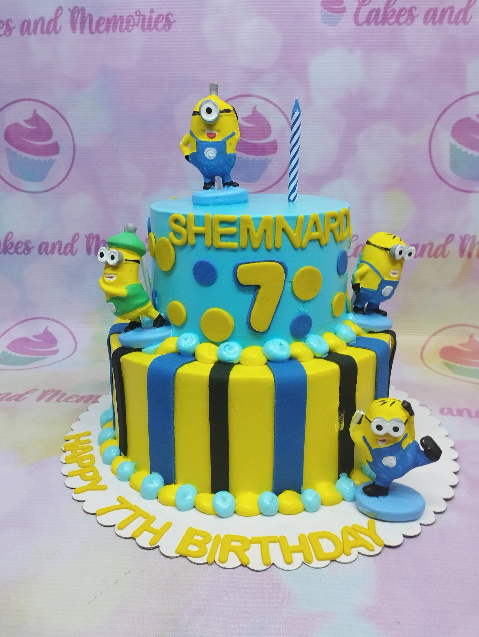 Minions Cake