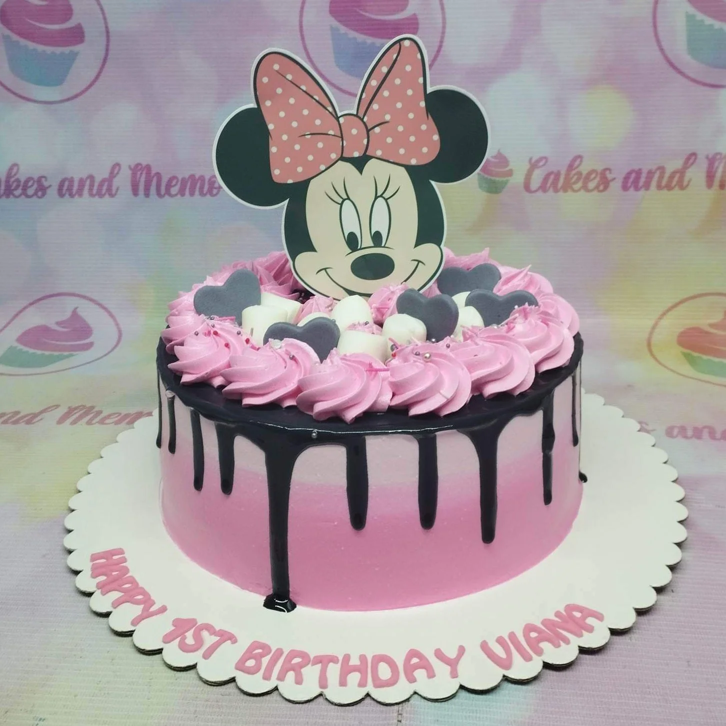 Minnie Mouse Cake