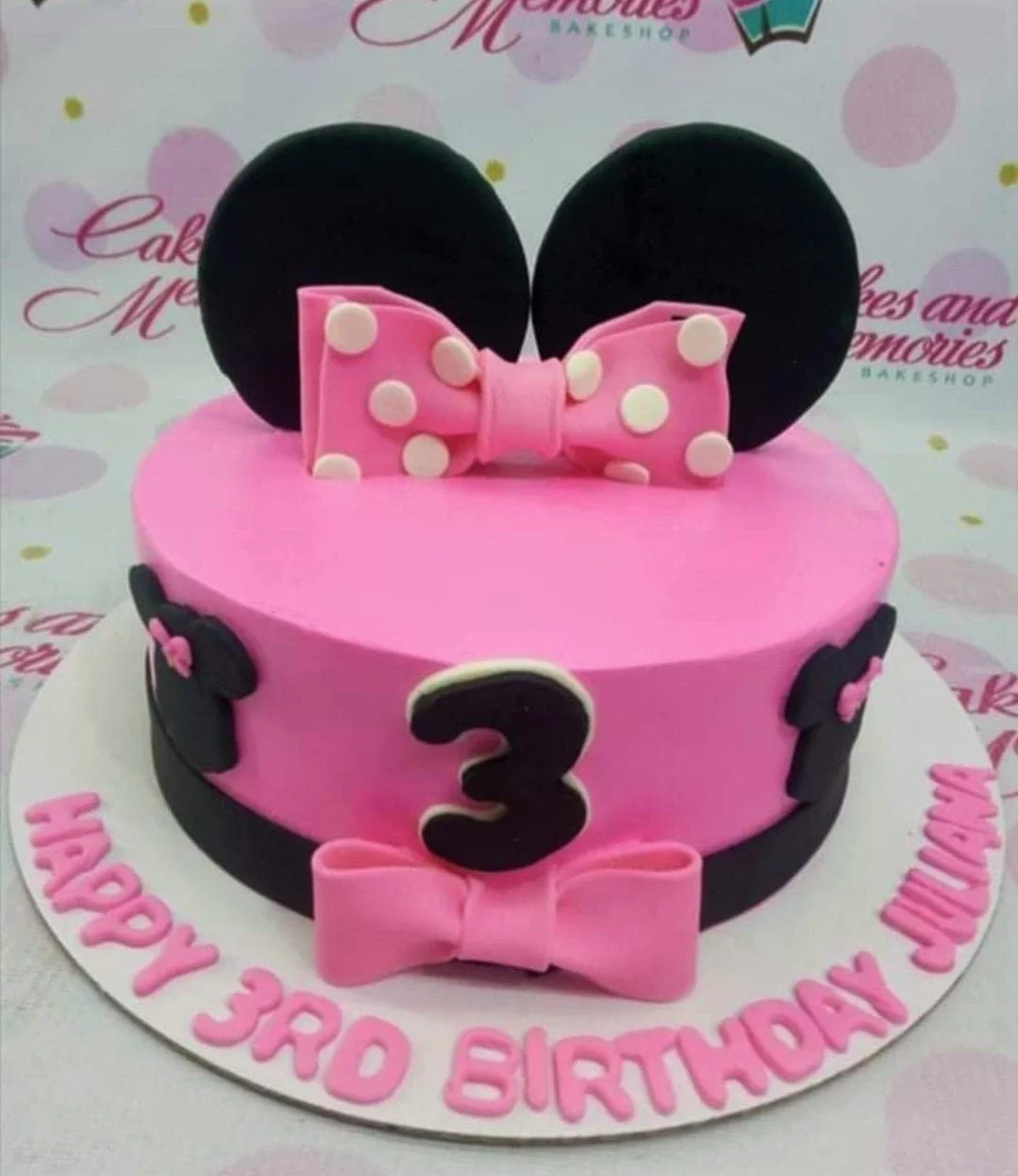 Minnie Mouse Cake