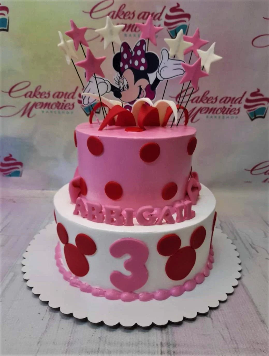 Minnie Mouse Cake