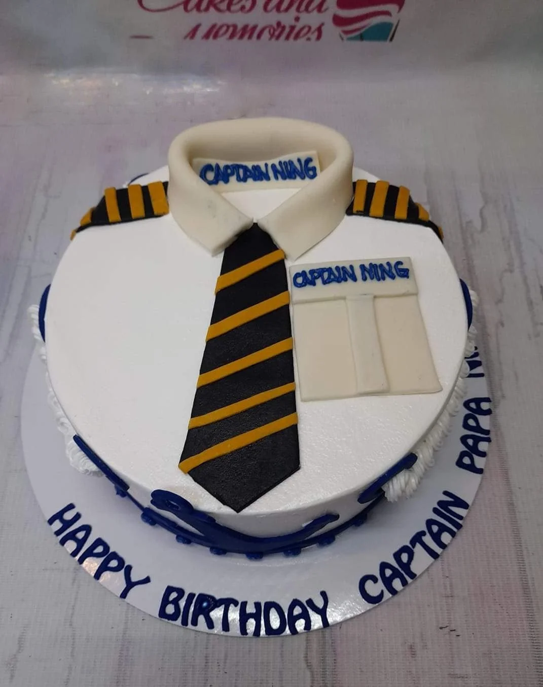 Pilot Uniform Cake