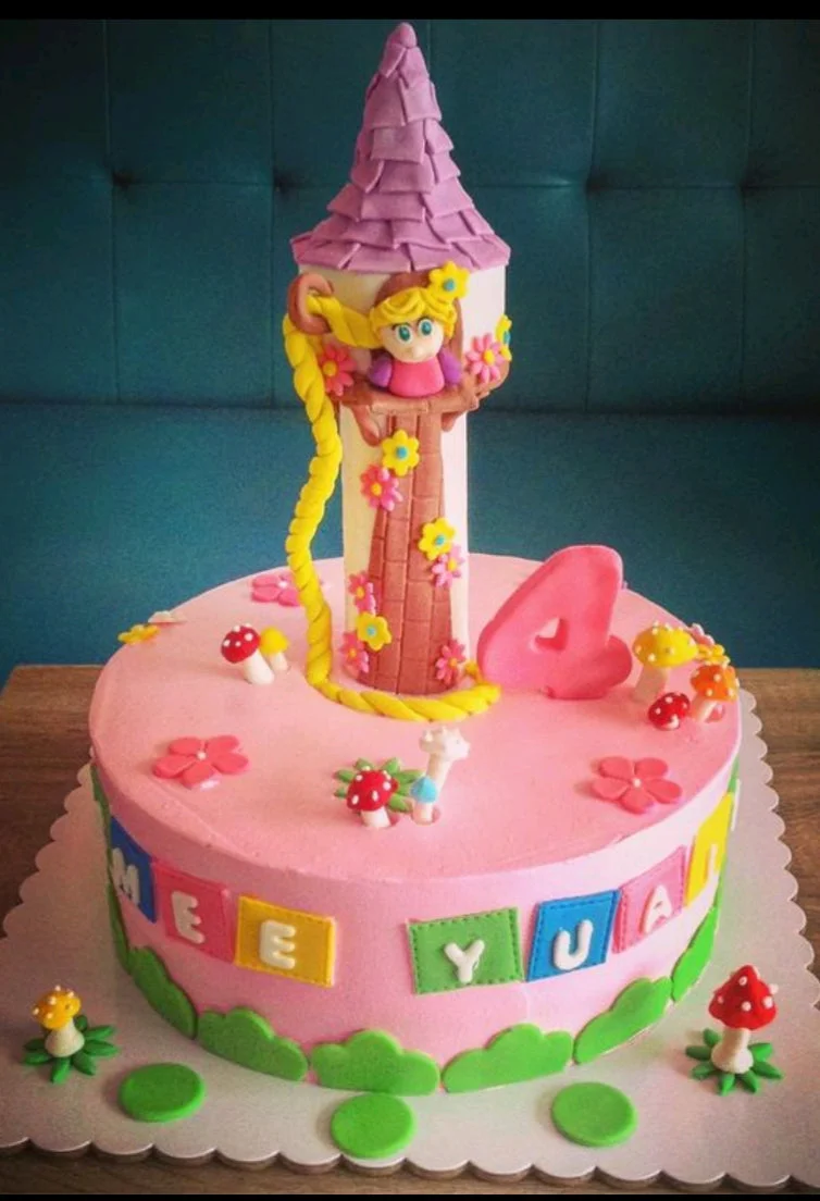 Rapunzel Cake