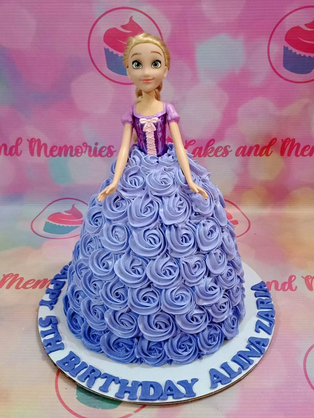 Rapunzel Cake