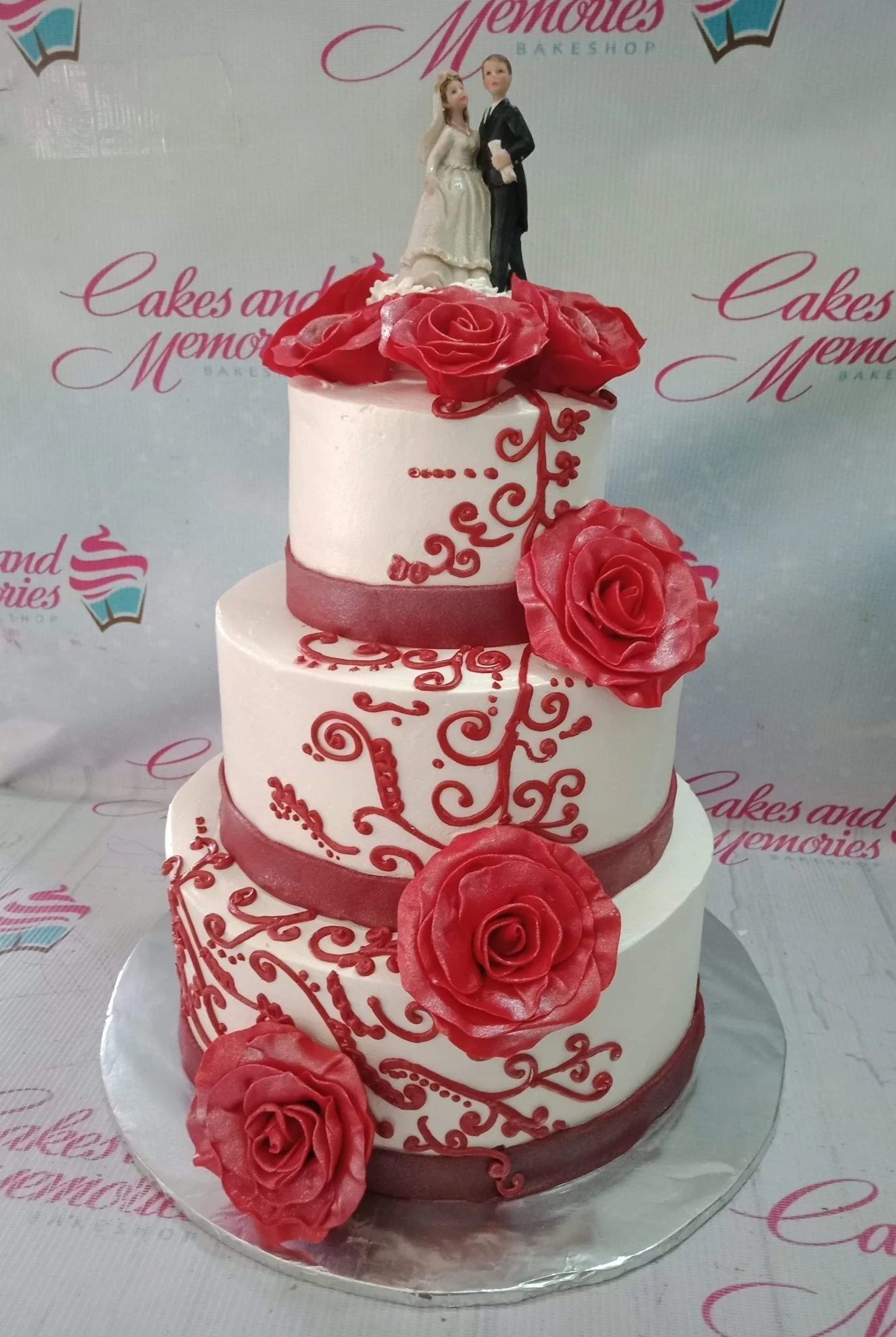 Red Rose Wedding Cake