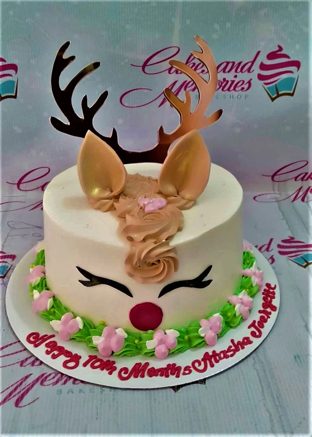 Reindeer Raindeer Cake Design