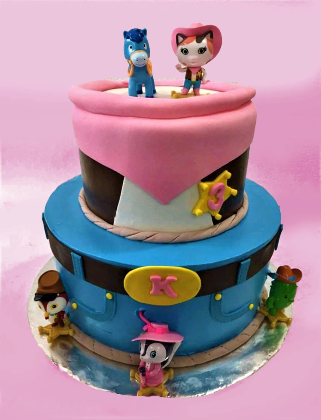 Sheriff Callie Denim Cake Design