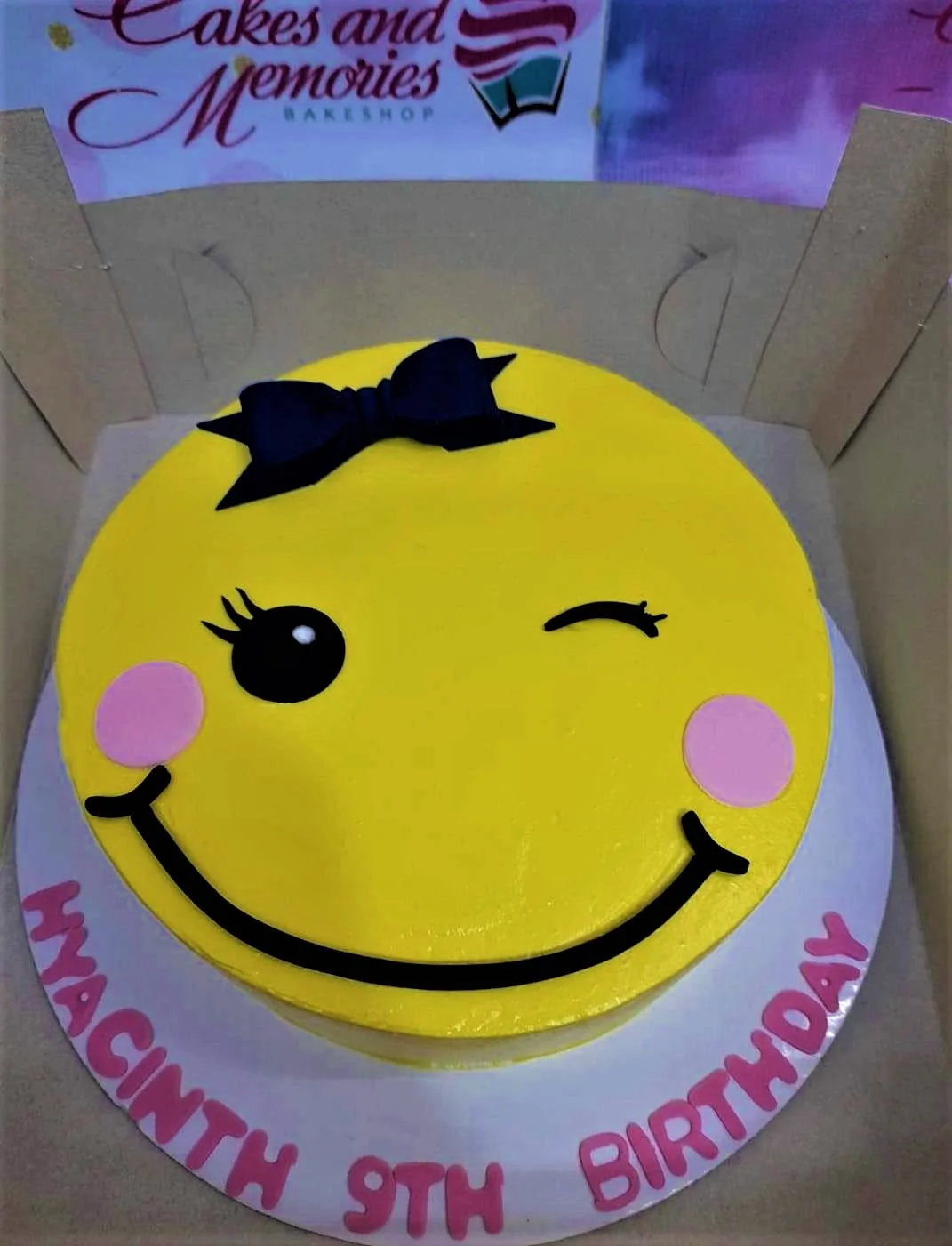 Smiley Face Smiski Cakes Cake Design