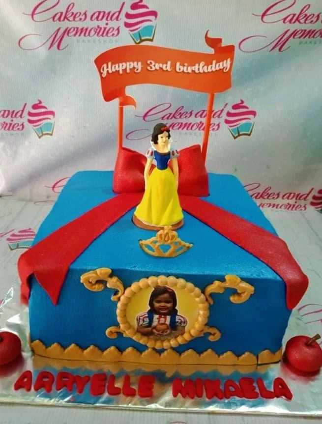 Snow White Cake
