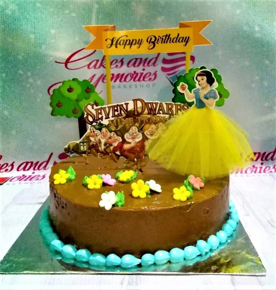 Snow White Cake