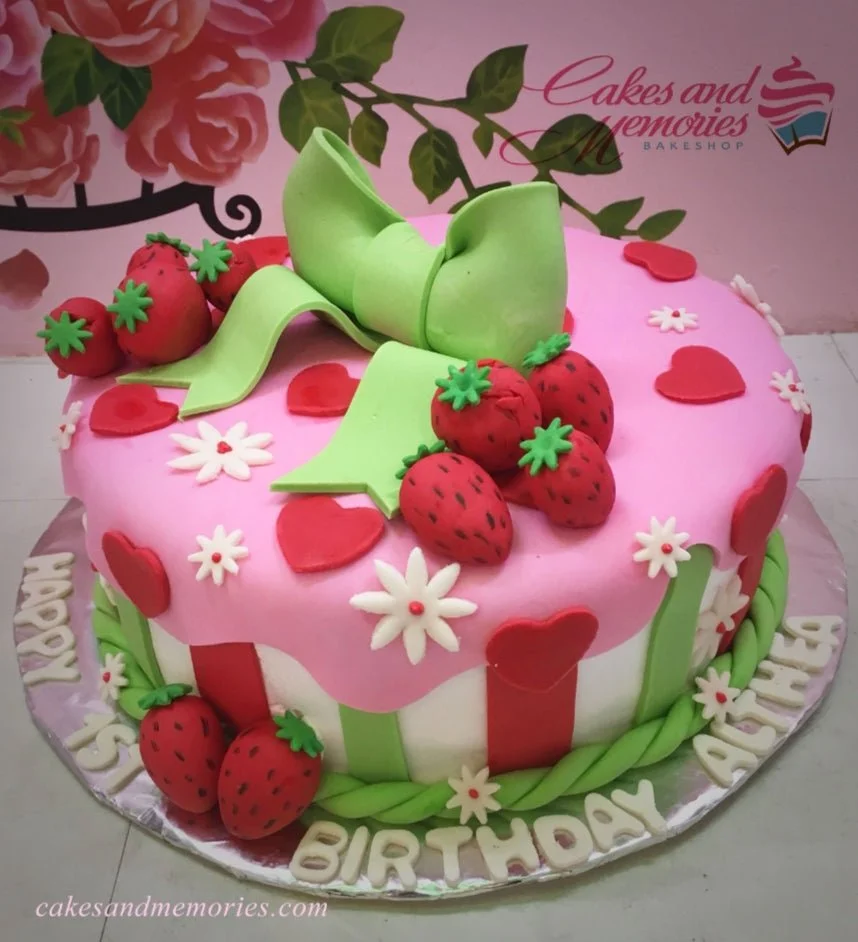 Strawberry Birthday Strawberry Shortcake Cake Design