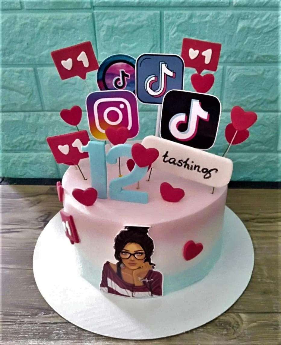 Tiktok Instagram Cake