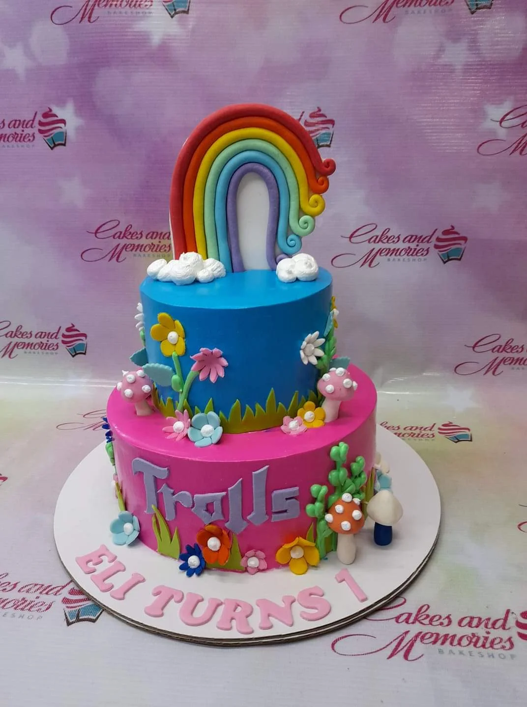 Trolls Cake