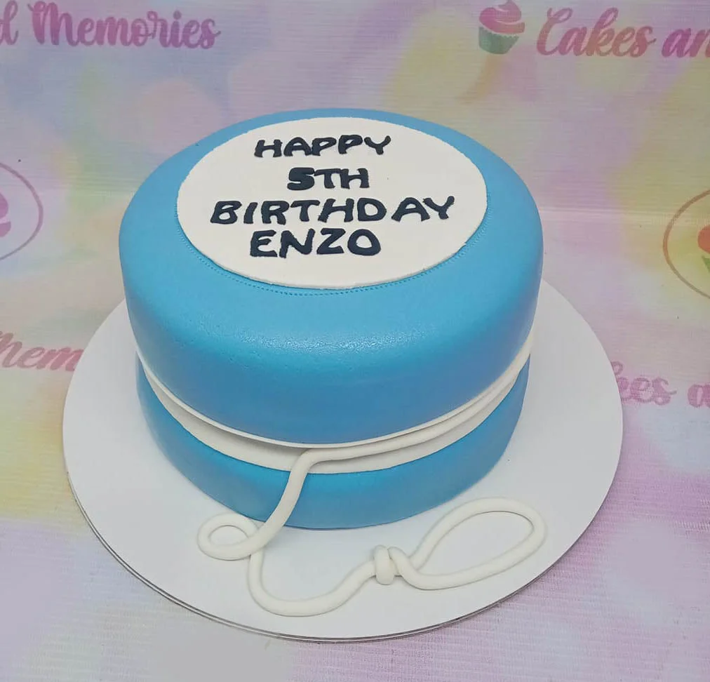 Yo-yo Birthday Yoyo Cake Design