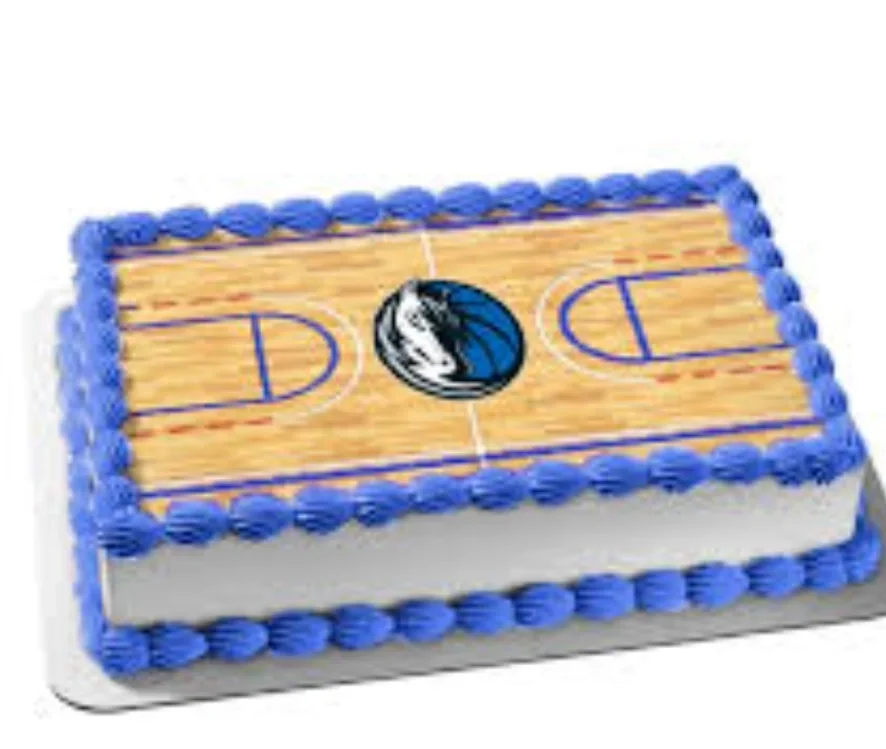 Rectangle basketball court cake with Dallas Mavericks logo and blue icing borders Rectangle basketball court cake with Dallas Mavericks logo and blue icing borders