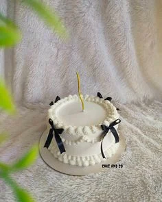 Minimalist Black White Sing Cake Design