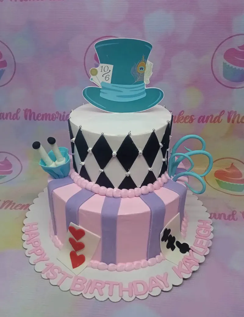 Alice In Wonderland Cake