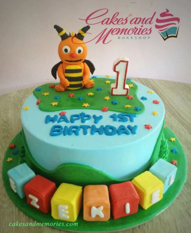 Bee Birthday Bugs Cake Design