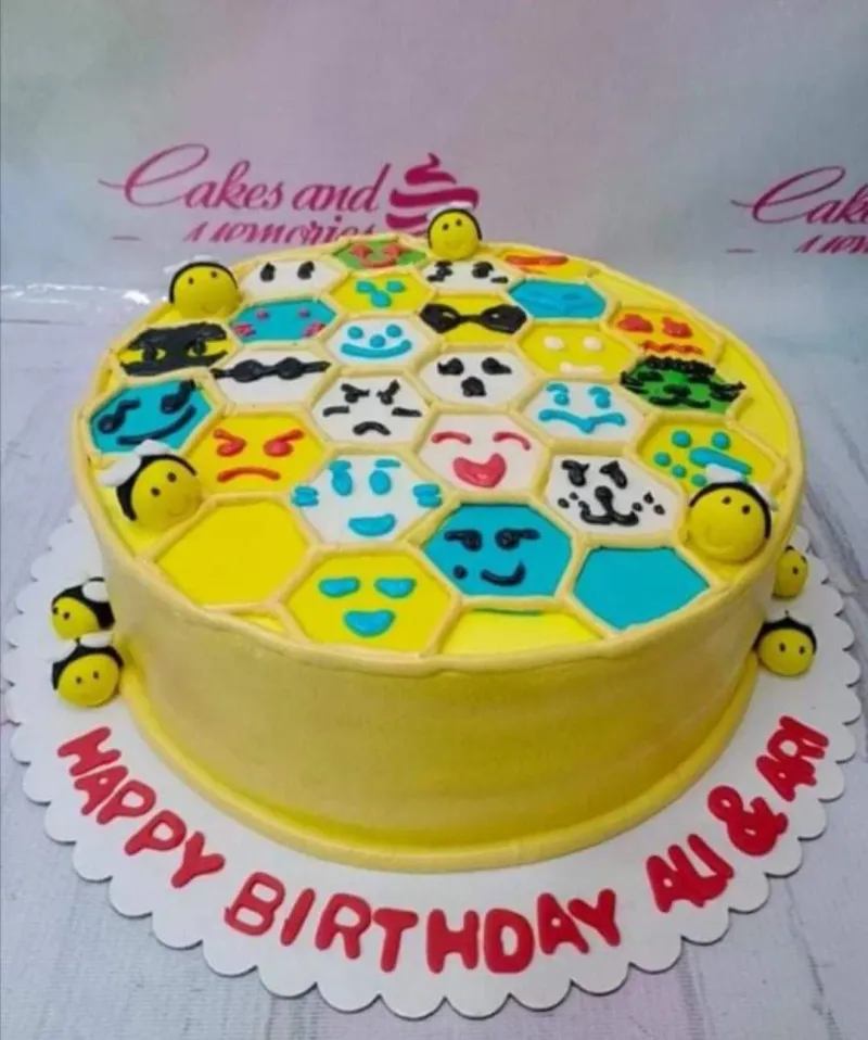 Emoji Honeycomb Bugs Cake Design