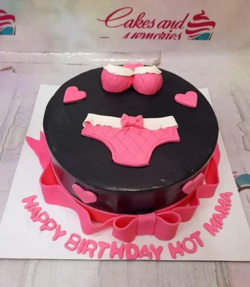 Hot Mama Naughty Cake Design