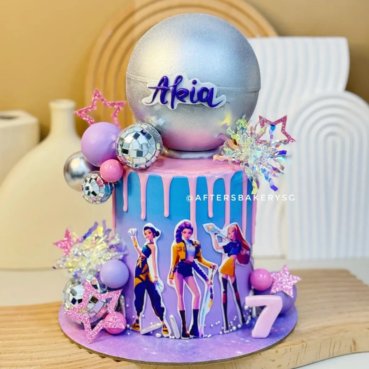 K-pop Disco Cake