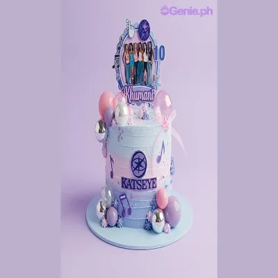 Lavender and white gradient 1-tier cake with Katseye group photo printout topper and decorative plastic spheres Lavender and white gradient 1-tier cake with Katseye group photo printout topper and decorative plastic spheres