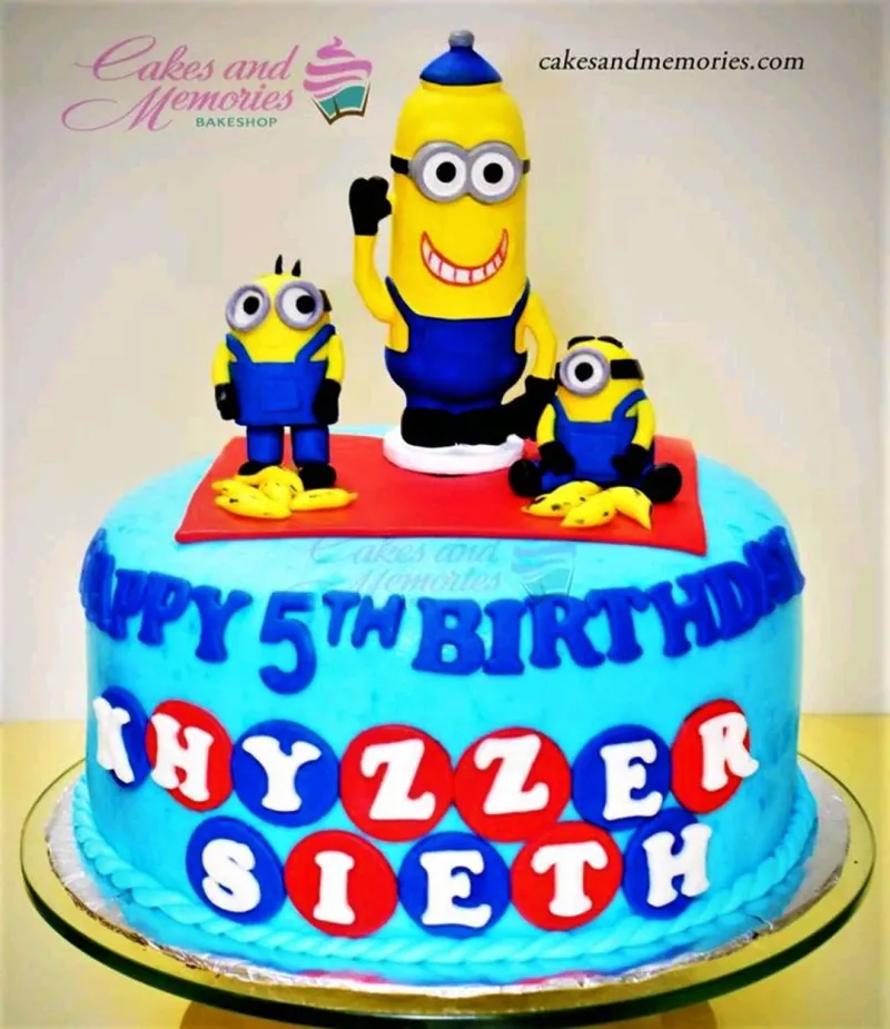 Minion Cake