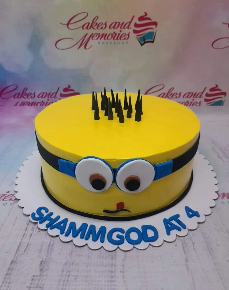 Minion Cake