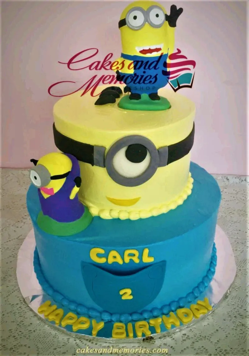 Minion Cake