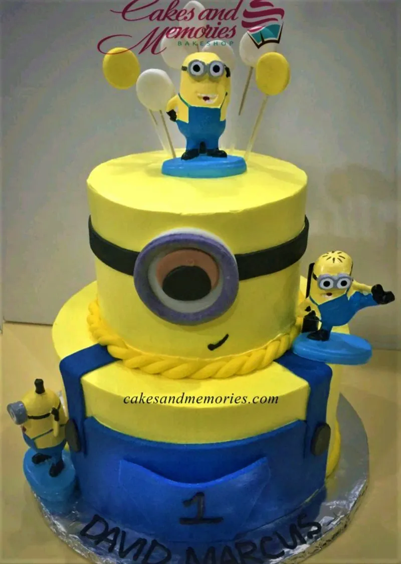 Minion Cake