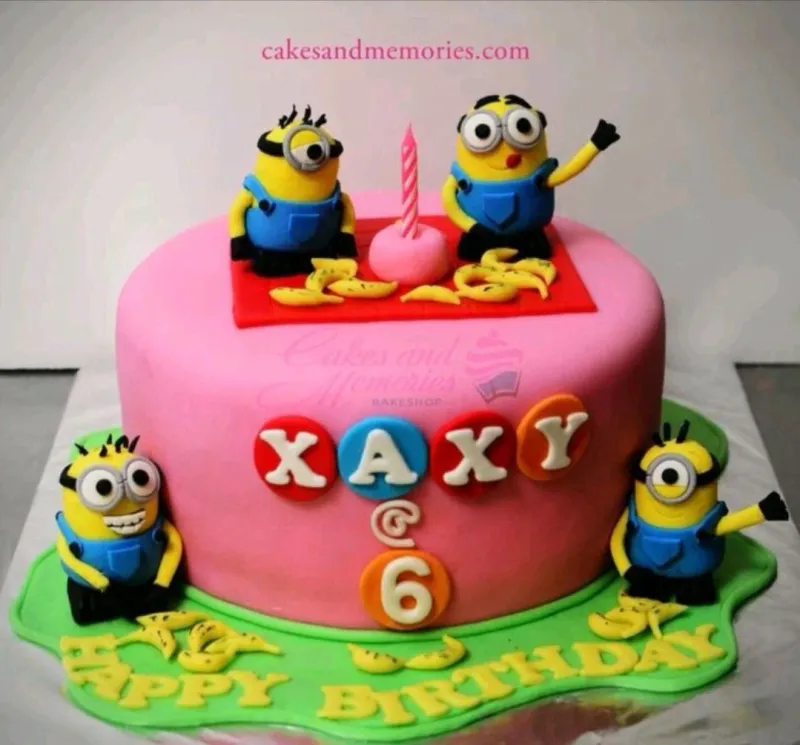 Minions Cake