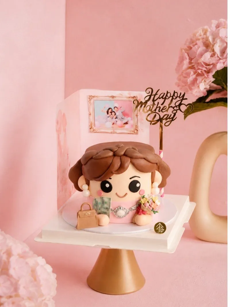 Mother's Day Cake