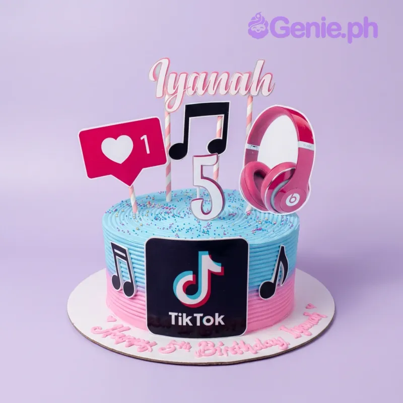 Tiktok Cake
