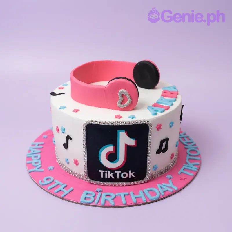 Tiktok Cake