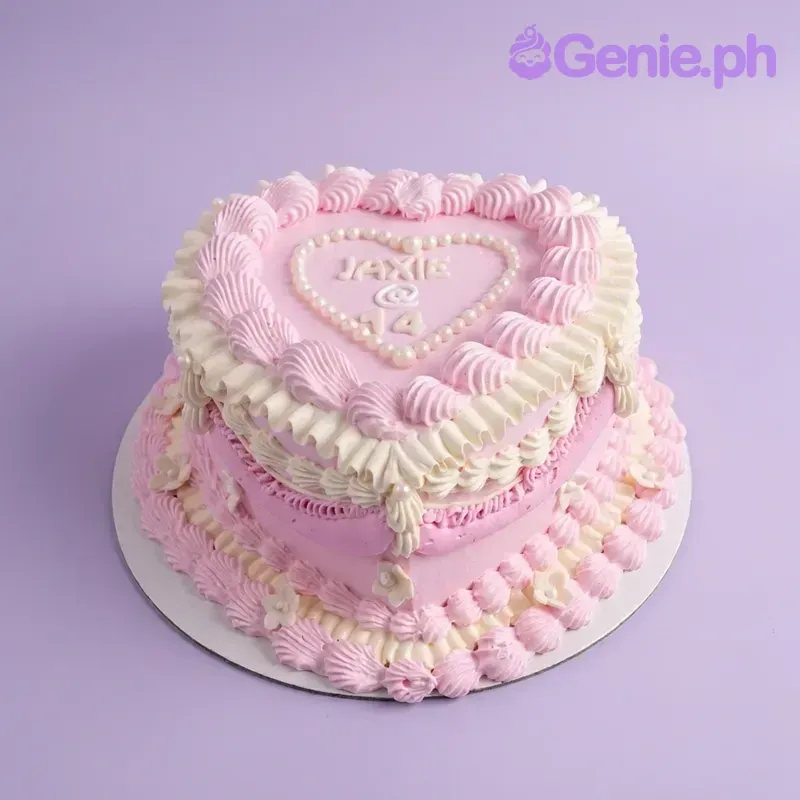 Vintage Heart Lambeth Cake Design